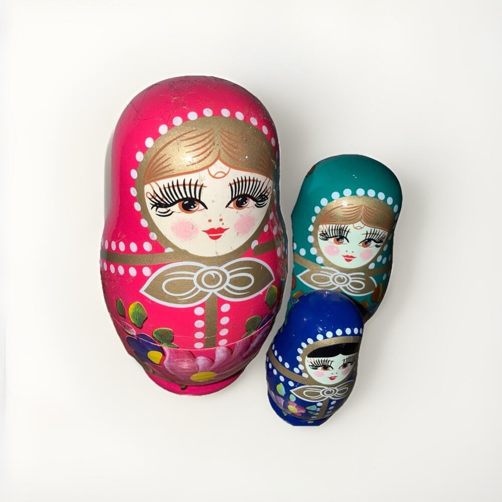 Vintage Matryoshka Stacking Dolls 3 Piece Set Made in Russia 4" Pink